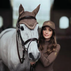 Pet Equestrian Stockholm Champagne Middenbruin -Roeckl Verkoop pet equestrian stockholm champagne middenbruin 1500x1500 157471