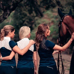 Showshirt Equestrian Stockholm Navy Blauw-wit -Roeckl Verkoop showshirt equestrian stockholm navy blauw wit 1500x1500 147571