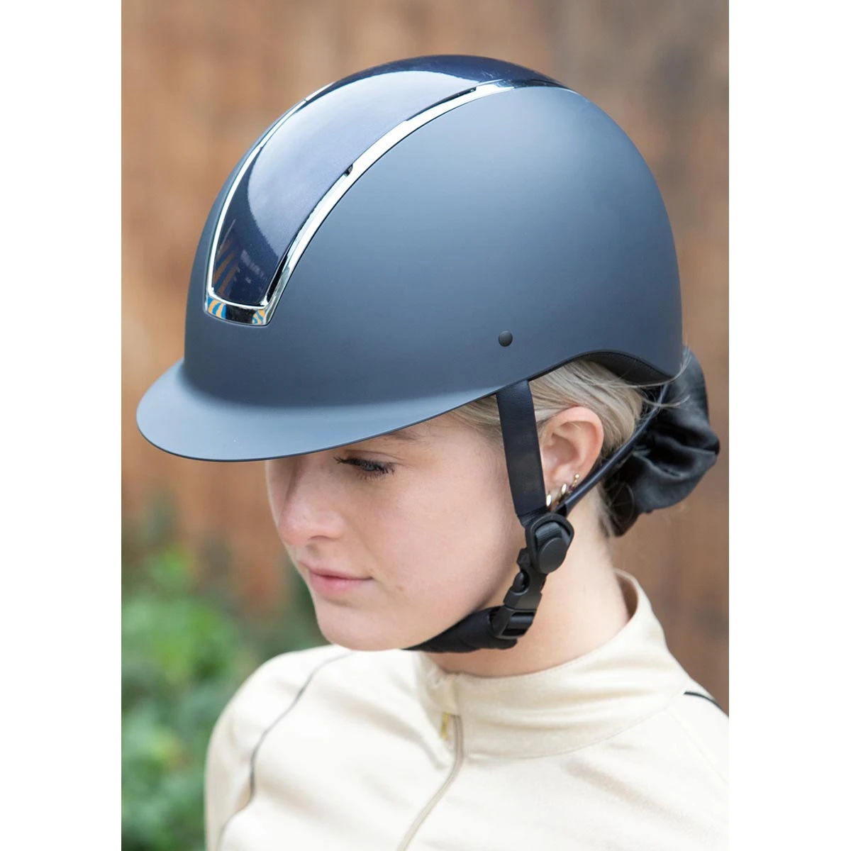 Veiligheidshelm Harry's Horse Regal Glossy Donkerblauw-zilver 7 Veiligheidshelm Harry's Horse Regal Glossy Donkerblauw-zilver - Afbeelding 5