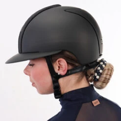 Veiligheidshelm KEP Italia Cromo 2.0 Matt Star Voorzijde Polo Klep Zwart -Roeckl Verkoop veiligheidshelm kep italia cromo 2 0 matt star voorzijde polo klep zwart 1500x1500 183366